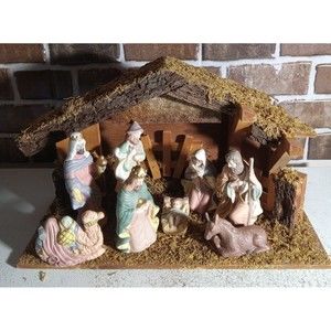 Vintage Nativity Scene Hand Painted Porcelain 8 piece Made in Taiwan